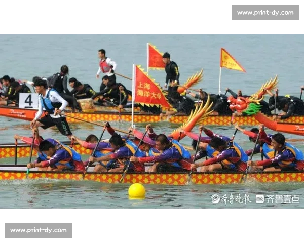 2016年镇远龙舟比赛精彩回顾 激情与速度的完美碰撞